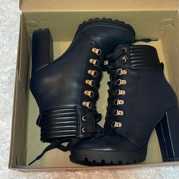 Lace-Up Booties - Picture 2 of 8